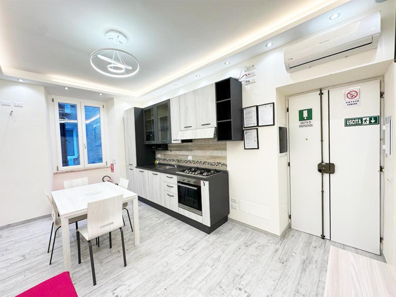 Imperium Inn Rome Bagian luar foto